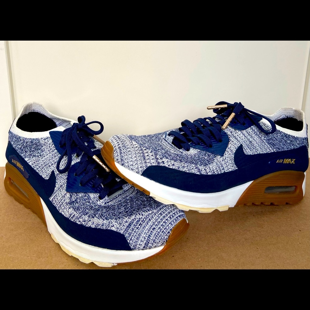 Nike Navy Air Max